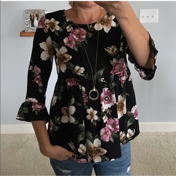 Tops - Floral Bell Sleeve Blouse